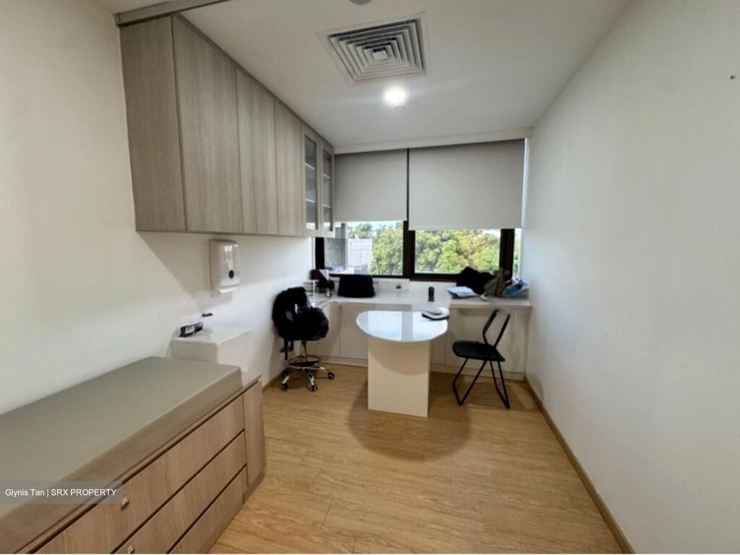 Gleneagles Hospital (D10), Retail #496692621